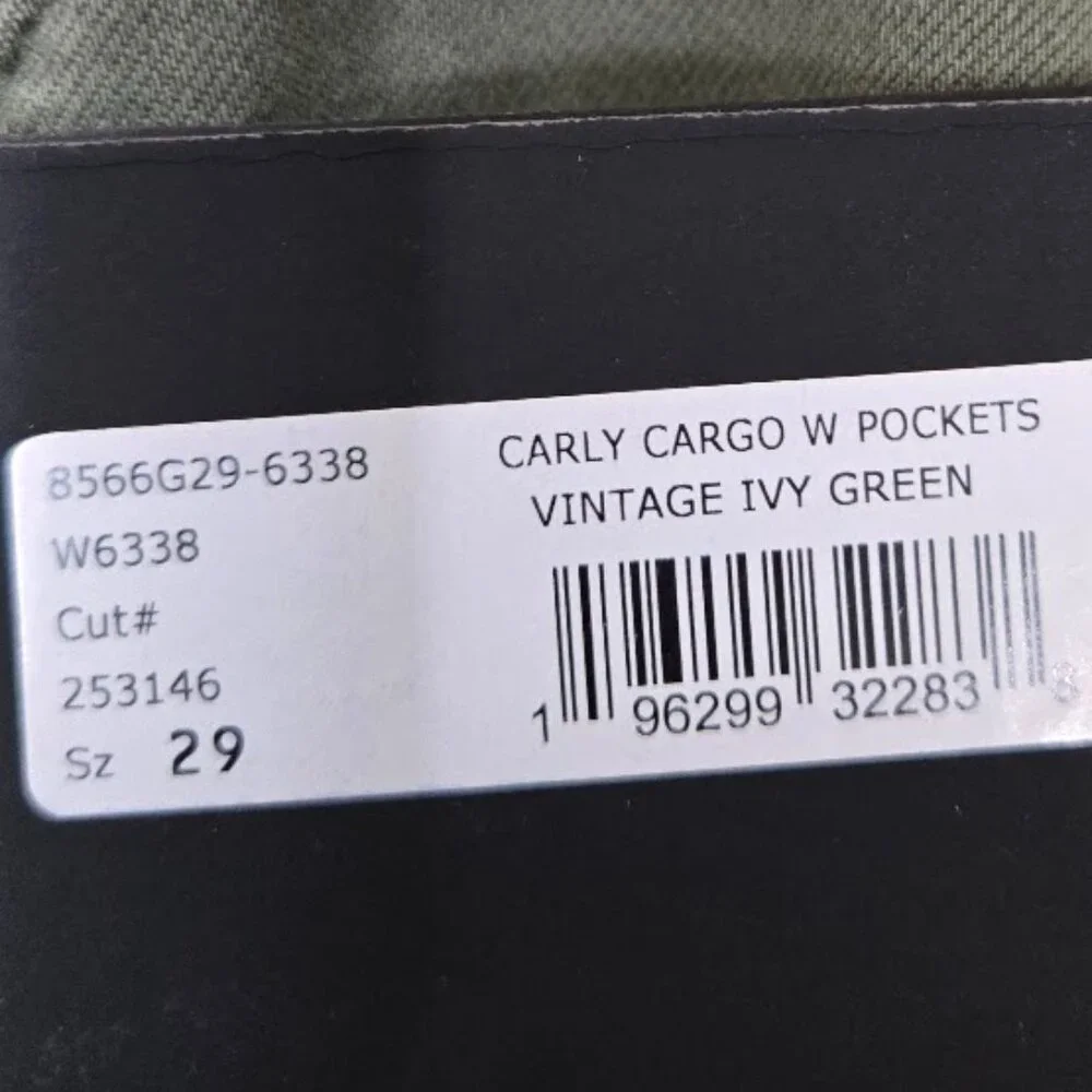 PAIGE Carly Wide Leg Cargo women's jeans in Vintage Ivy Green Size 29 NEW - Picture 10 of 11